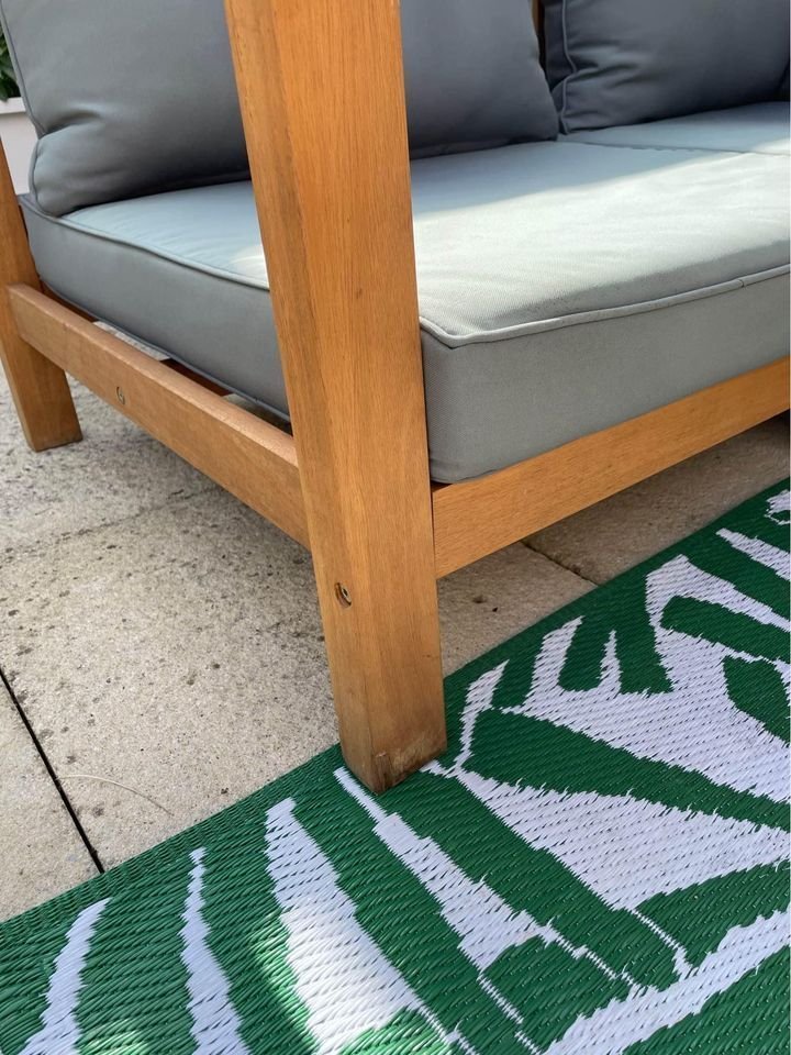 Garden corner sofa, coffee table & furniture cover