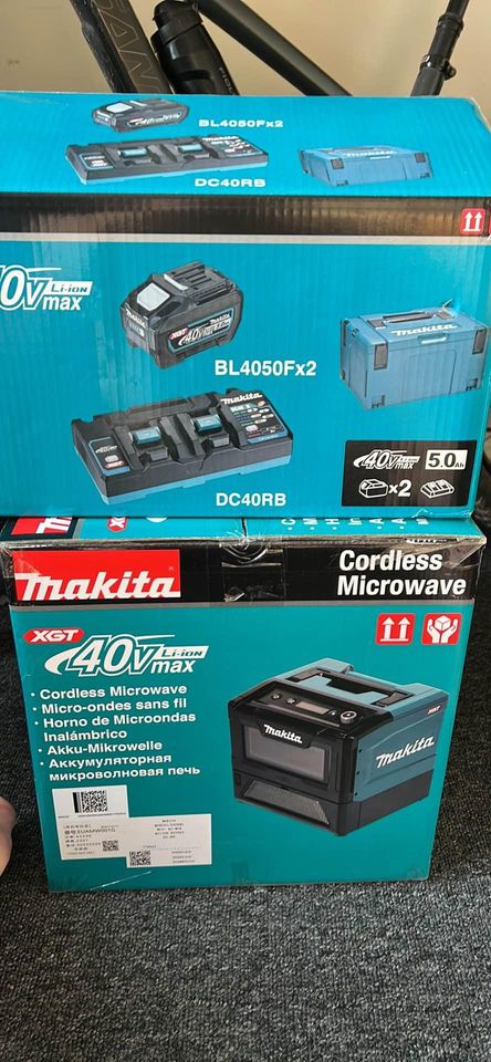 Makita Microwave 40v XGT