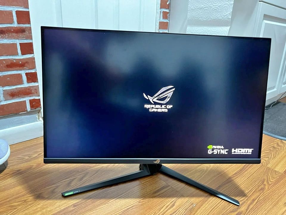 ASUS ROG Swift 32 inches 4K HDR 144Hz DSC Gaming Monitor (PG32UQX)