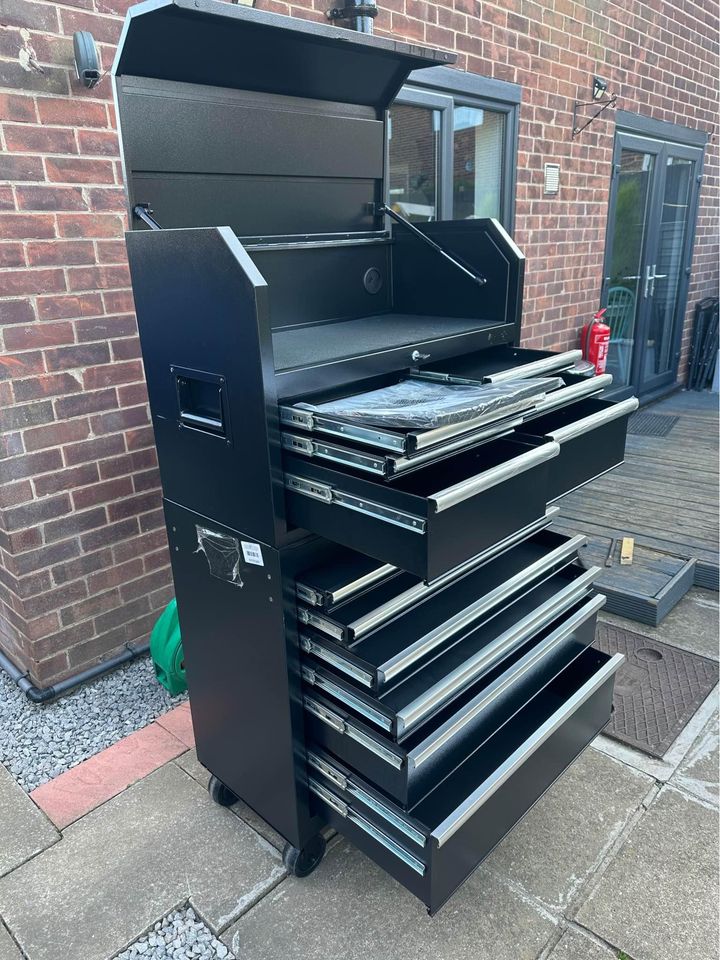 · Halford advance cabins 36 inch ￼ 12 drawers slow close new everything working perfect.