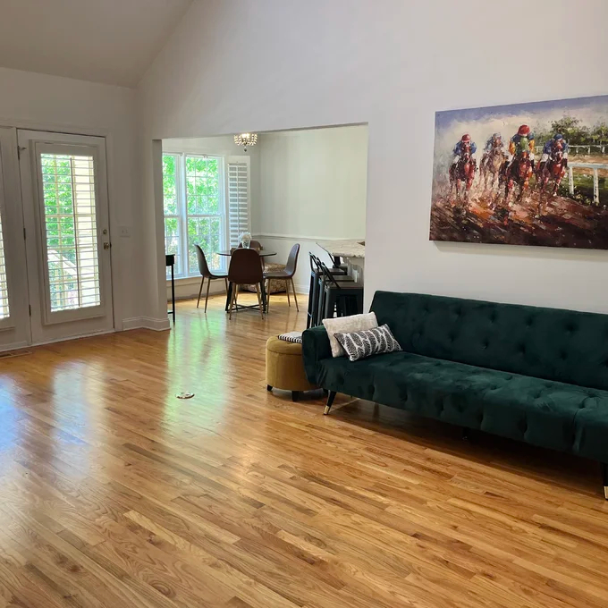 【Furniture】83.86'' Upholstered